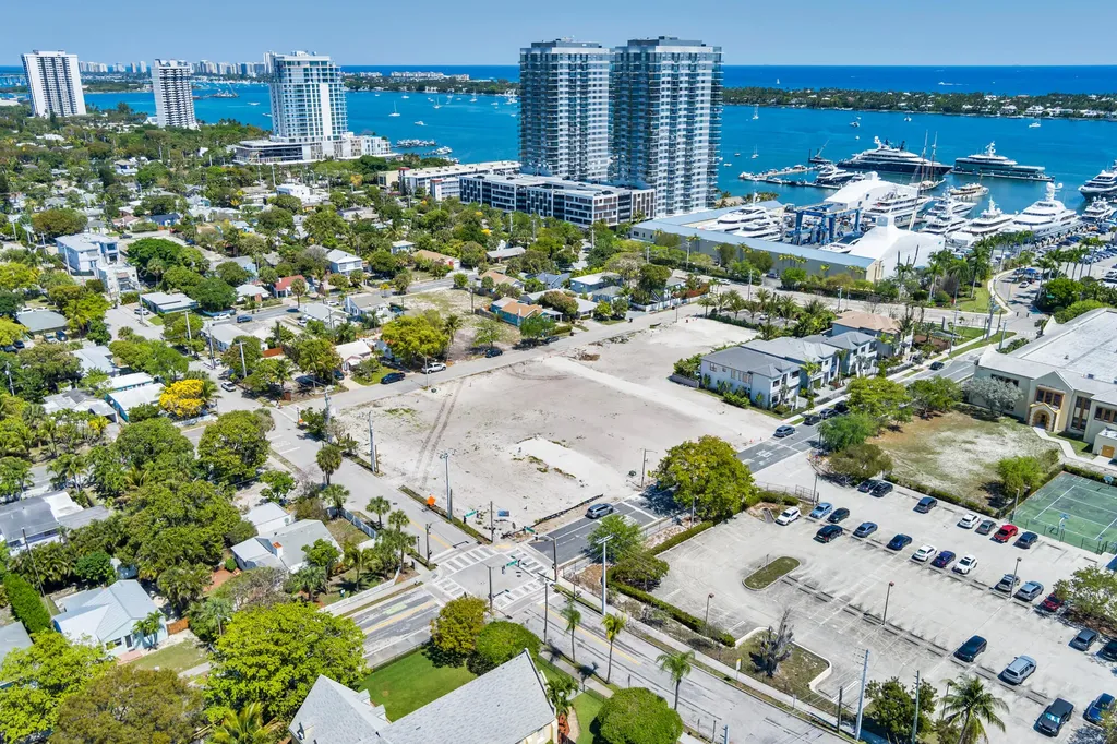 481 40th Street West Palm Beach FL 33407