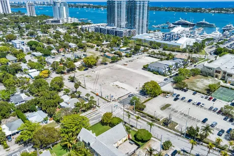 481 40th Street West Palm Beach FL 33407