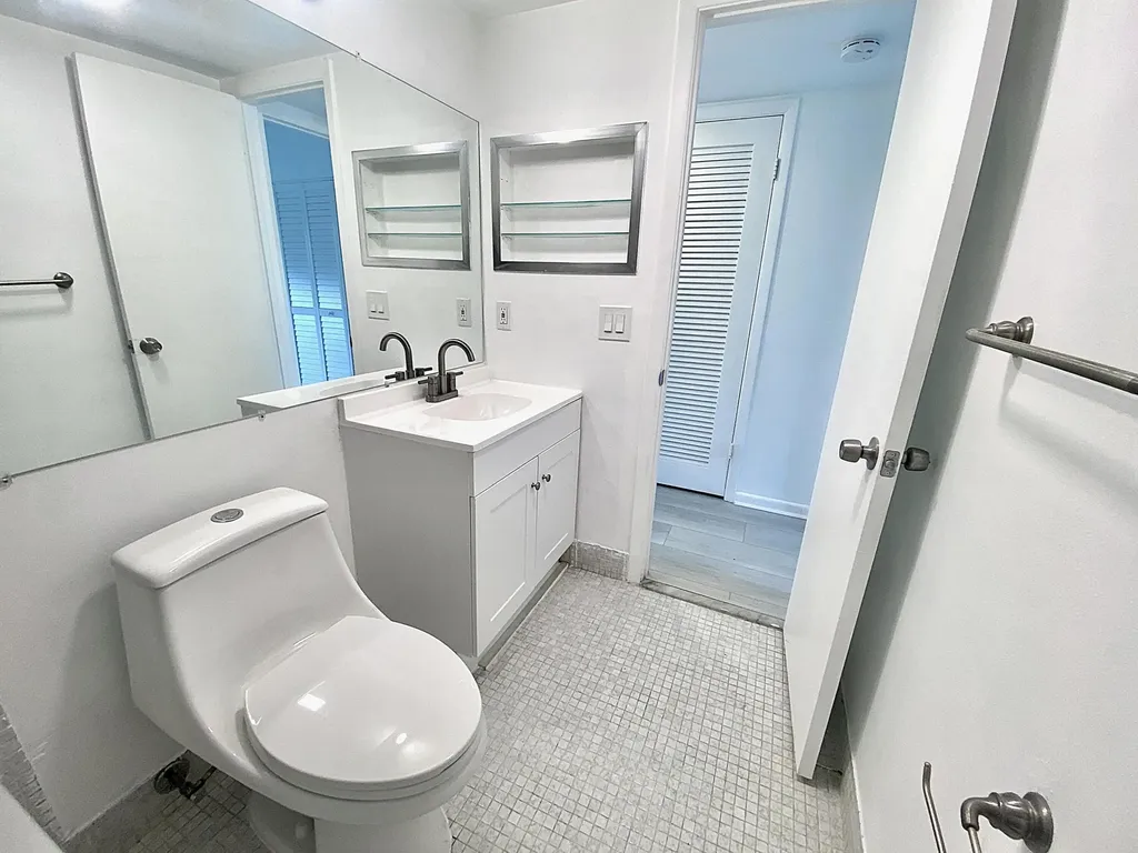 98 E Tilford Place Deerfield Beach FL 33442