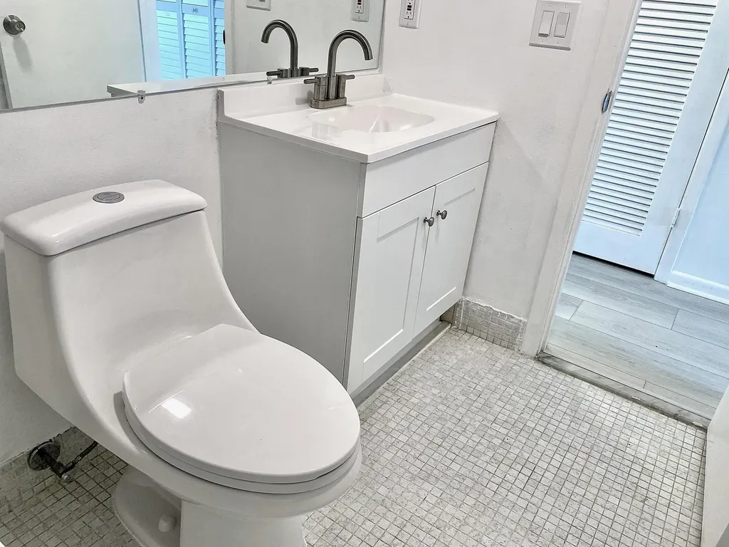 98 E Tilford Place Deerfield Beach FL 33442
