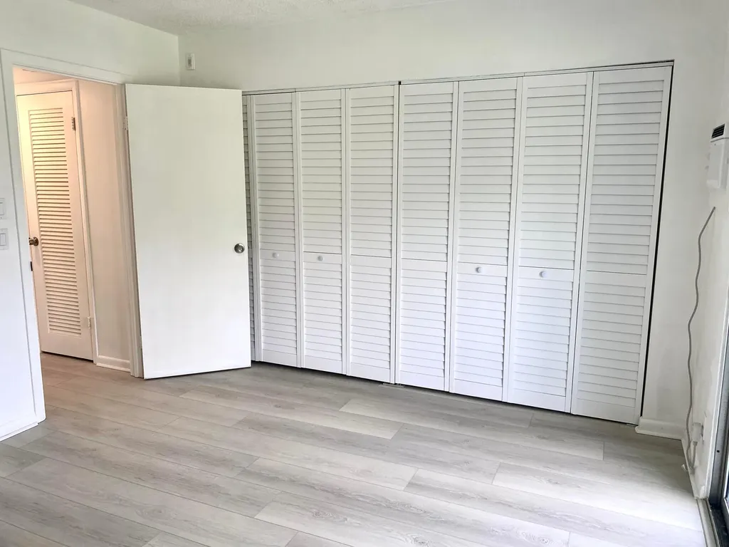 98 E Tilford Place Deerfield Beach FL 33442