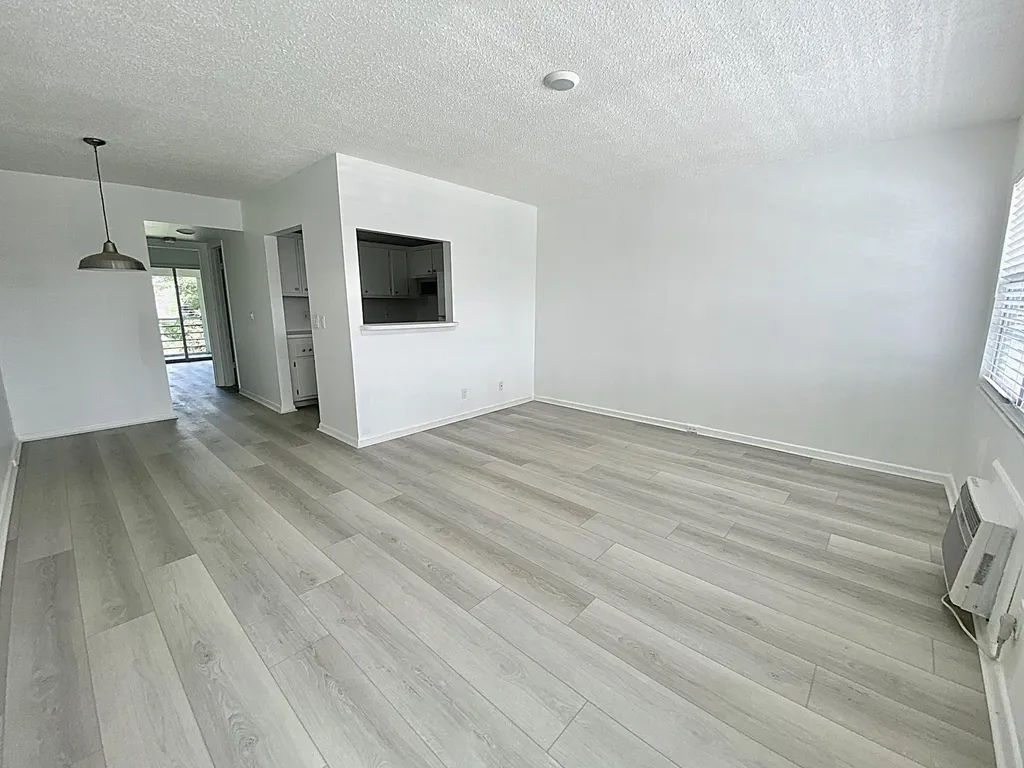 98 E Tilford Place Deerfield Beach FL 33442