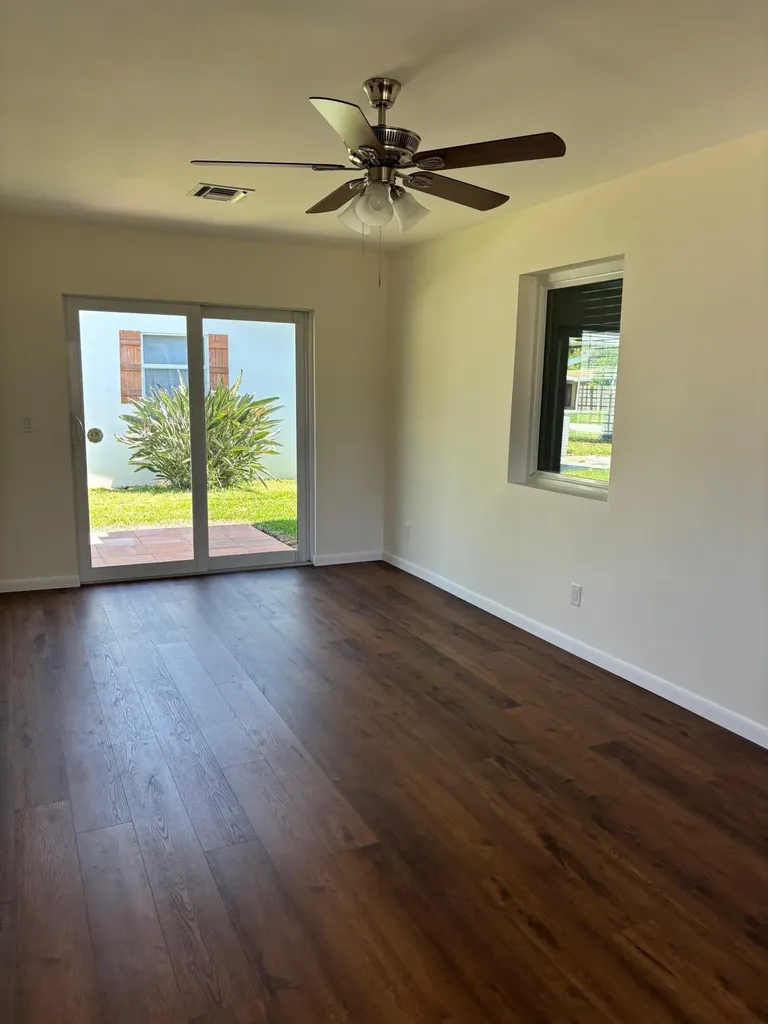284 Cherry Street Palm Beach Gardens FL 33410