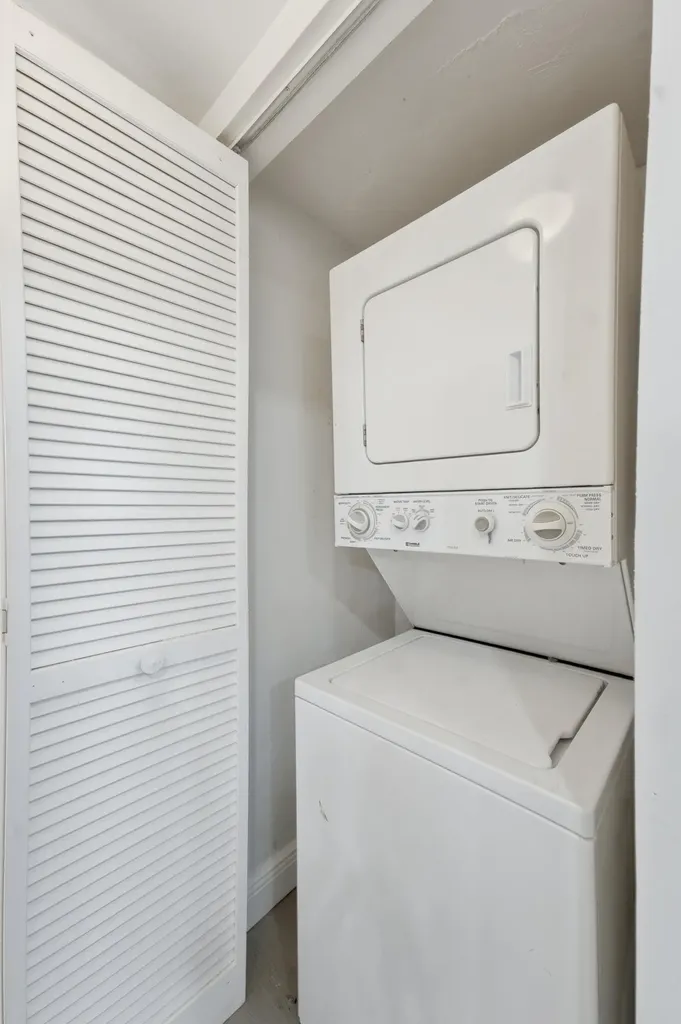 4183 Palm Bay Circle West Palm Beach FL 33406