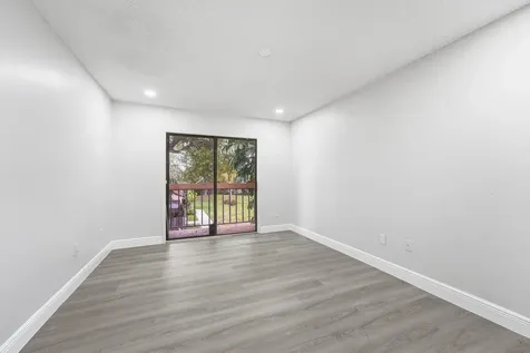 4183 Palm Bay Circle West Palm Beach FL 33406
