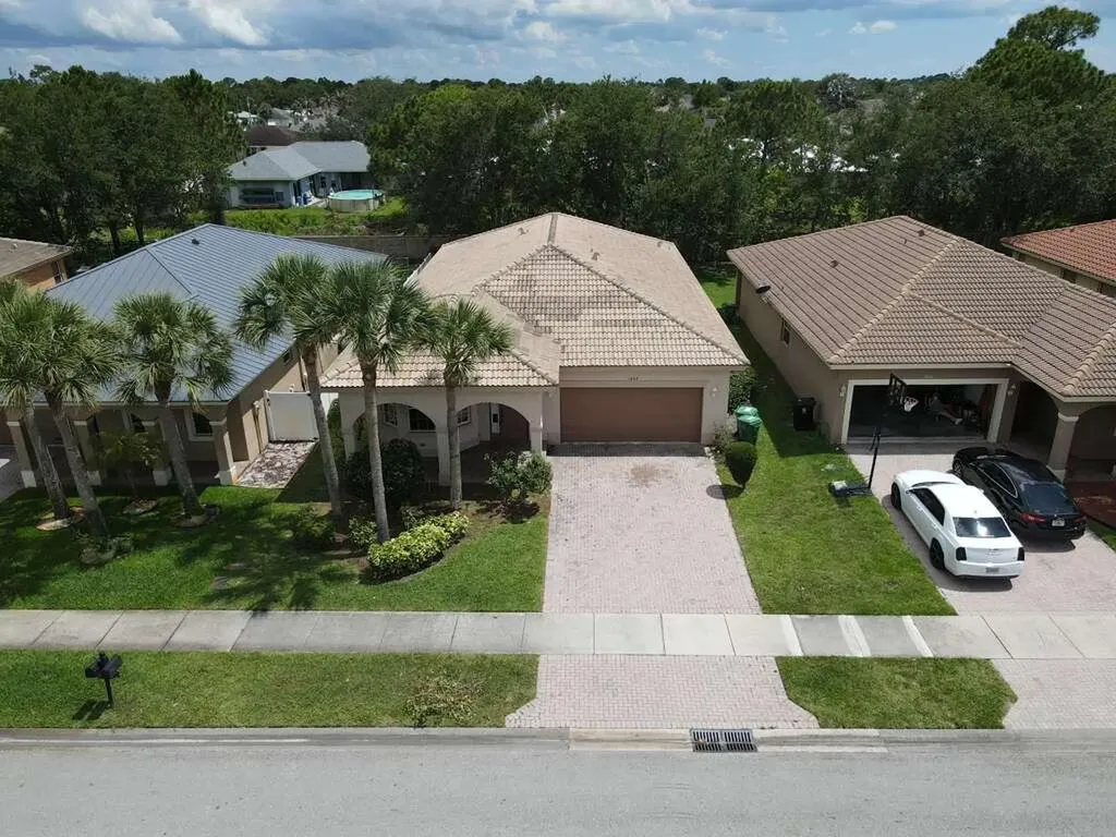 1804 SW Jamesport Drive Port St Lucie FL 34953
