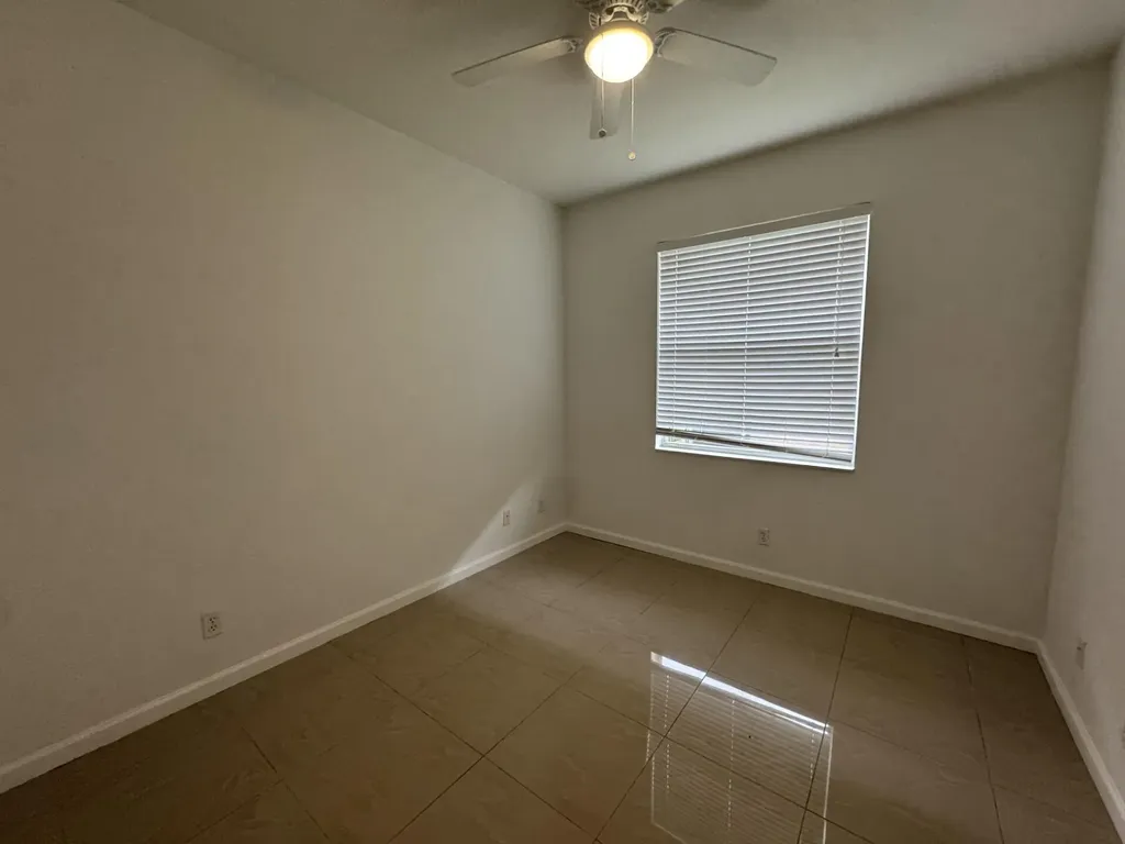 1804 SW Jamesport Drive Port St Lucie FL 34953