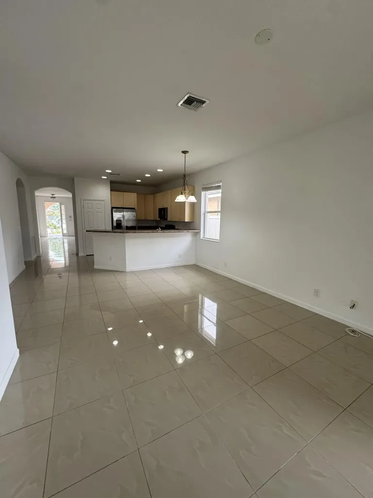 1804 SW Jamesport Drive Port St Lucie FL 34953