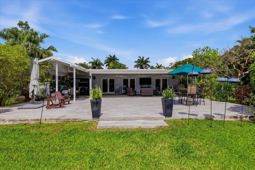 14550 SW 24th Street Davie FL 33325