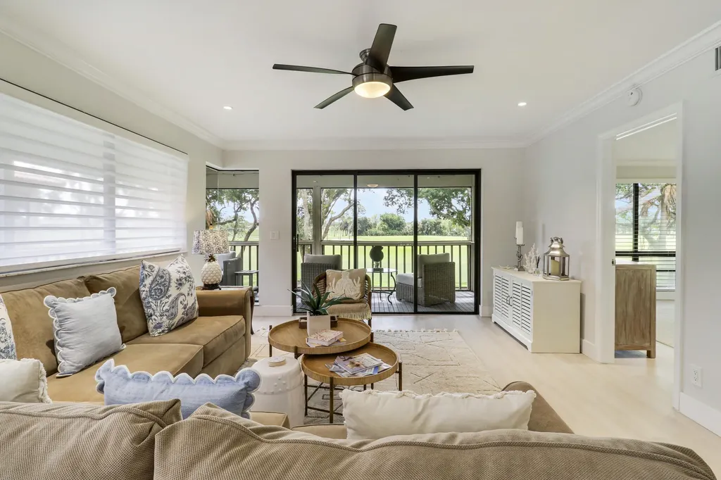 438 Brackenwood Lane S Palm Beach Gardens FL 33418