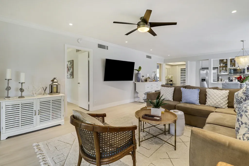 438 Brackenwood Lane S Palm Beach Gardens FL 33418