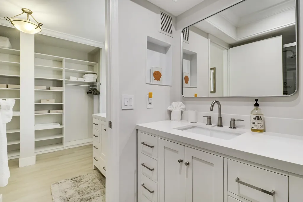 438 Brackenwood Lane S Palm Beach Gardens FL 33418