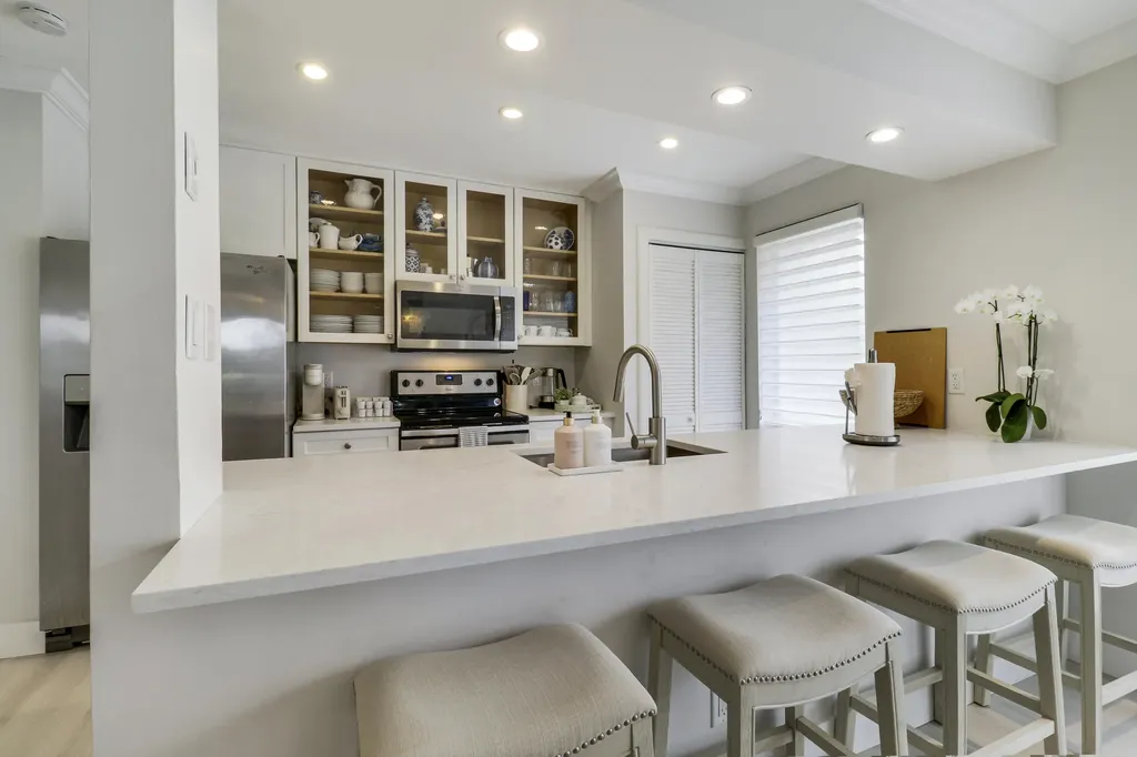 438 Brackenwood Lane S Palm Beach Gardens FL 33418