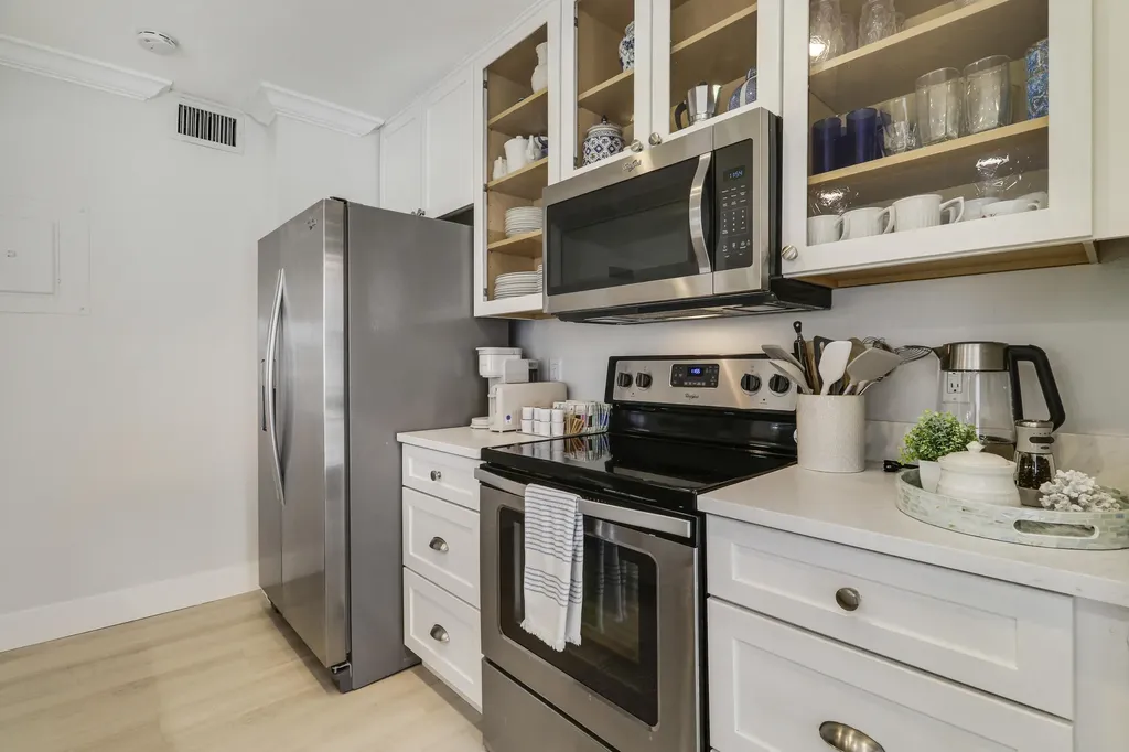 438 Brackenwood Lane S Palm Beach Gardens FL 33418
