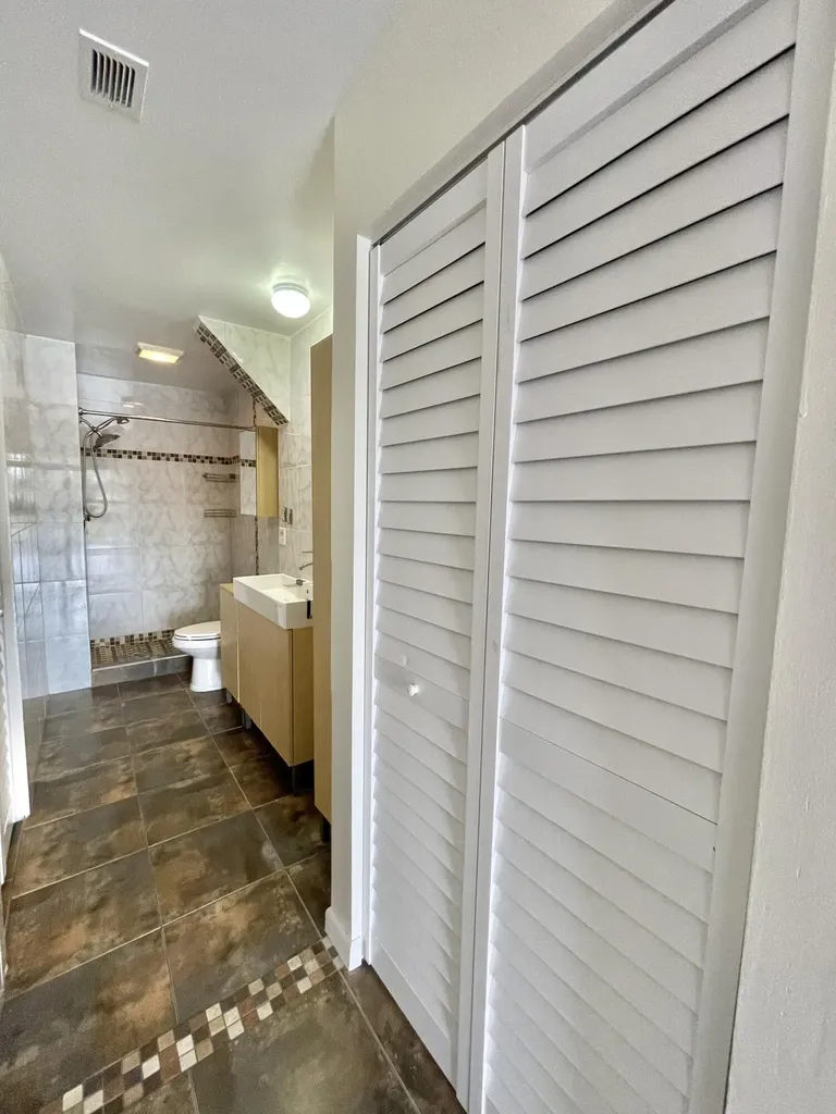2297 SW 15th Street Deerfield Beach FL 33442