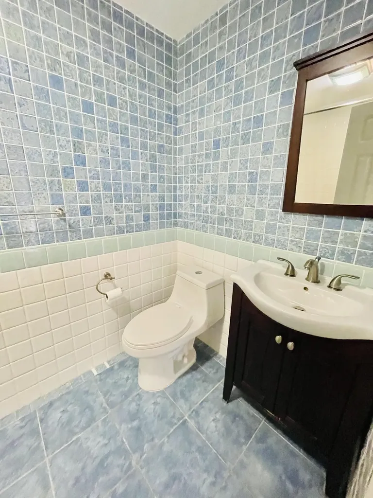 2297 SW 15th Street Deerfield Beach FL 33442