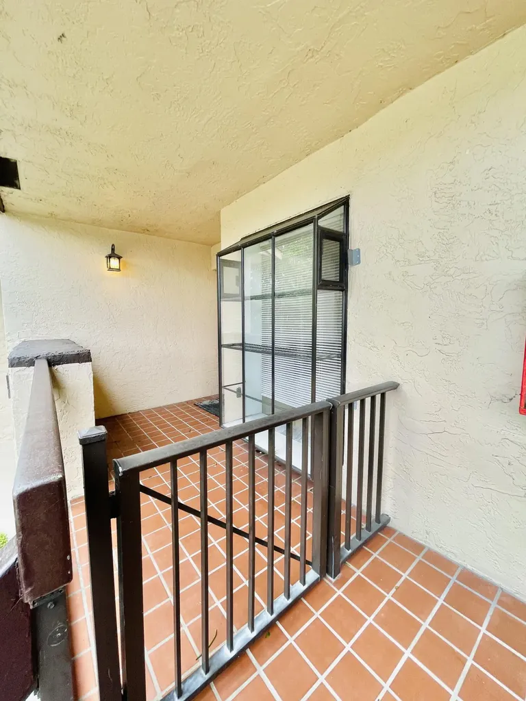 2297 SW 15th Street Deerfield Beach FL 33442