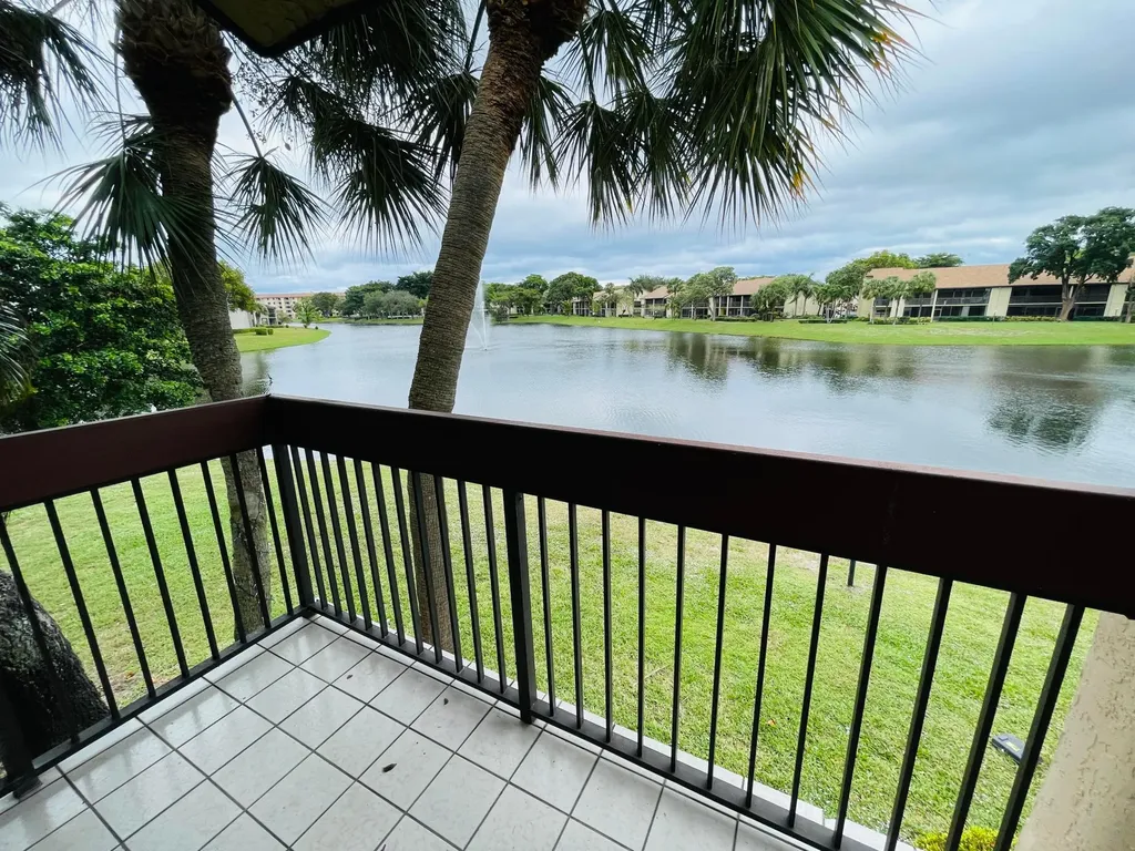 2297 SW 15th Street Deerfield Beach FL 33442