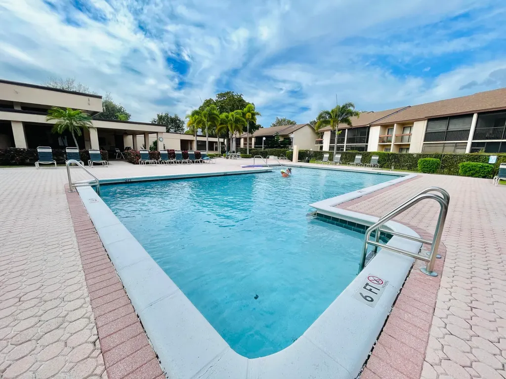 2297 SW 15th Street Deerfield Beach FL 33442
