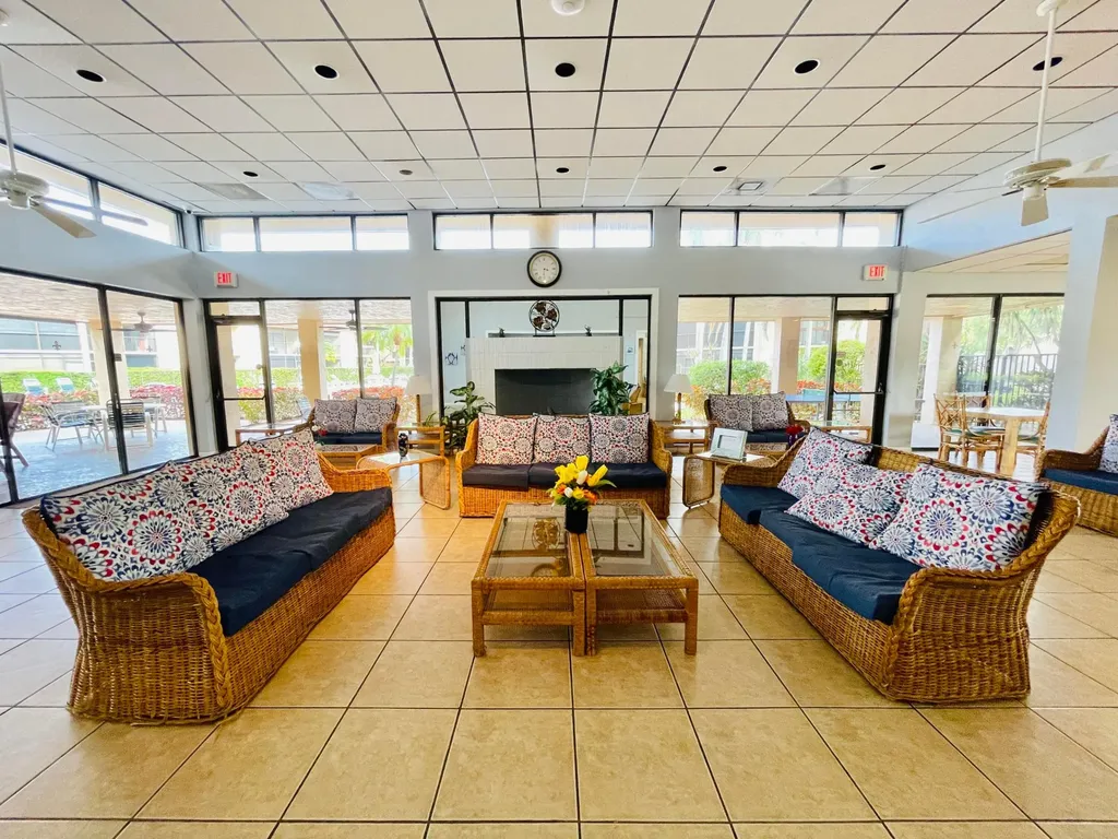 2297 SW 15th Street Deerfield Beach FL 33442