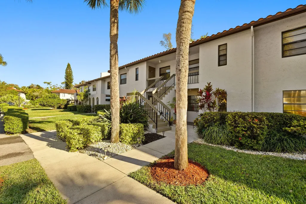 9193 Pecky Cypress Lane Boca Raton FL 33428