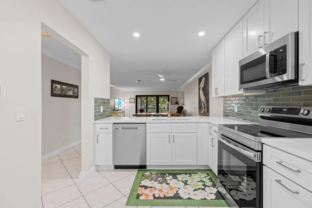 9193 Pecky Cypress Lane Boca Raton FL 33428
