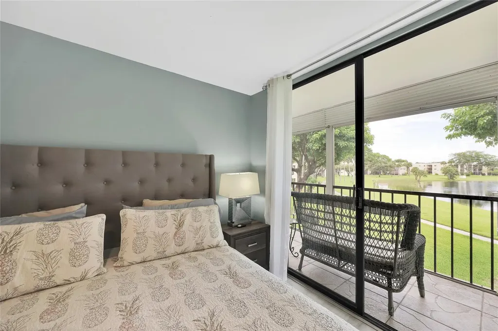 5250 Las Verdes Circle Delray Beach FL 33484