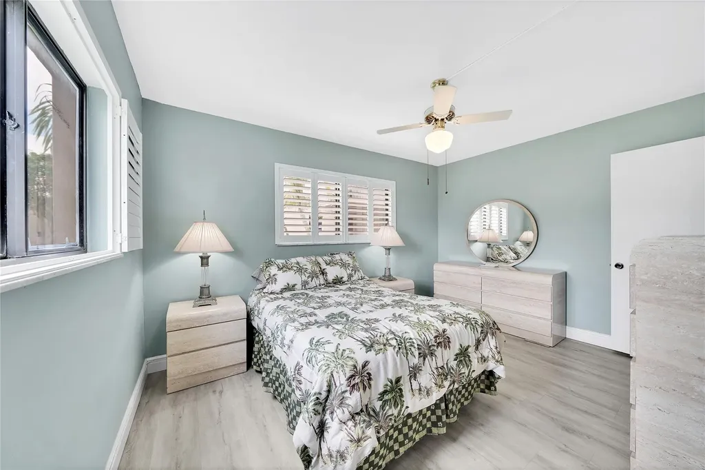 5250 Las Verdes Circle Delray Beach FL 33484