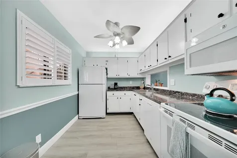 5250 Las Verdes Circle Delray Beach FL 33484