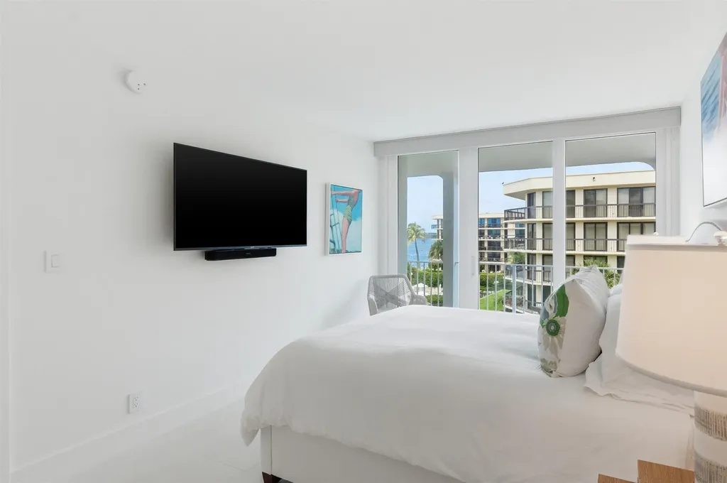 2784 S Ocean Boulevard Palm Beach FL 33480