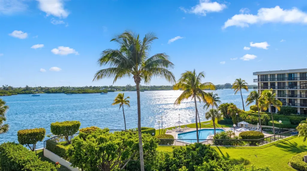 2784 S Ocean Boulevard Palm Beach FL 33480