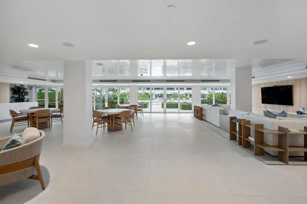 2784 S Ocean Boulevard Palm Beach FL 33480