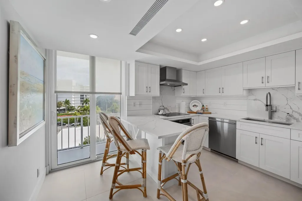 2784 S Ocean Boulevard Palm Beach FL 33480