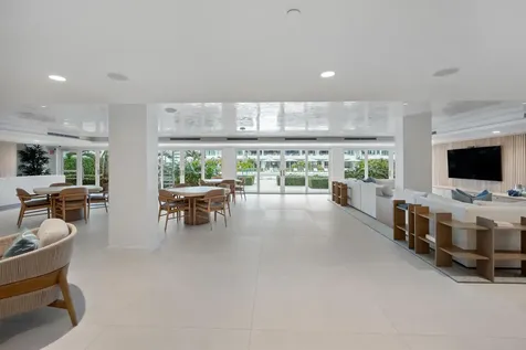 2784 S Ocean Boulevard Palm Beach FL 33480