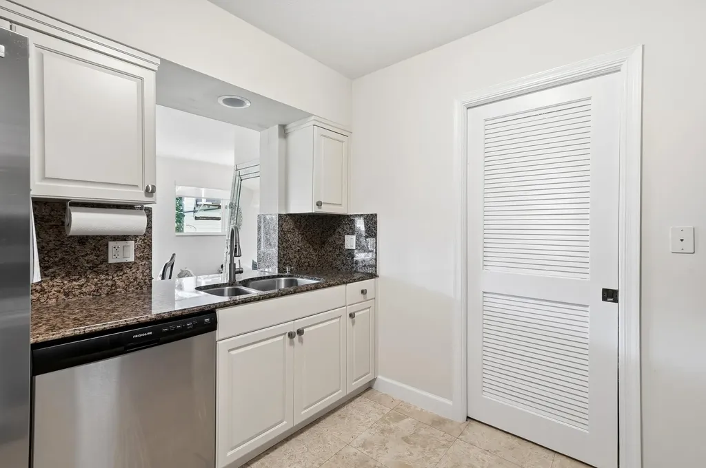 2140 NE 52nd Court Fort Lauderdale FL 33308