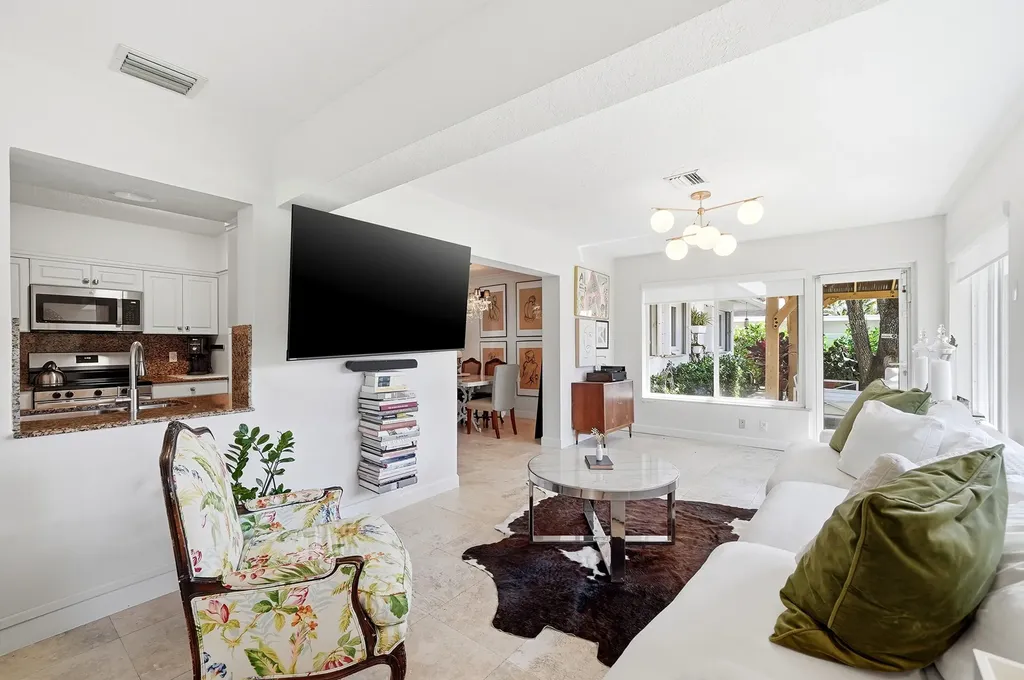 2140 NE 52nd Court Fort Lauderdale FL 33308
