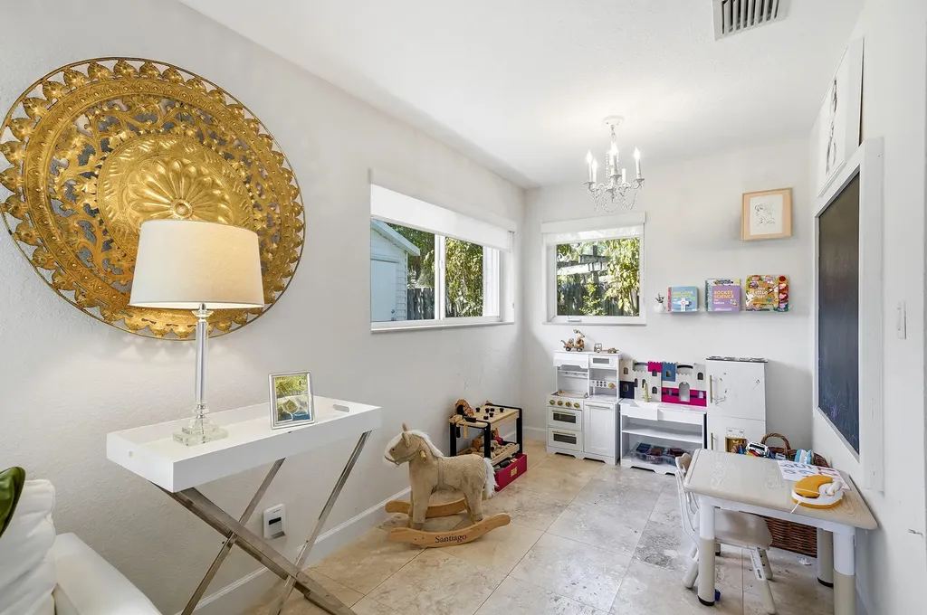 2140 NE 52nd Court Fort Lauderdale FL 33308