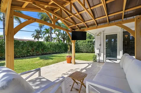 2140 NE 52nd Court Fort Lauderdale FL 33308