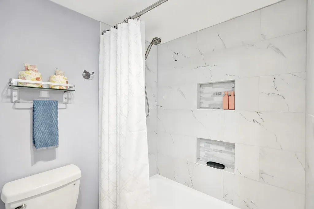 4200 Oaks Terrace Pompano Beach FL 33069