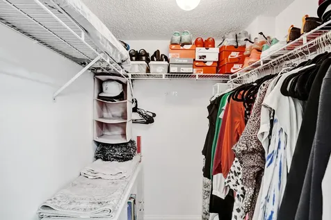 4200 Oaks Terrace Pompano Beach FL 33069