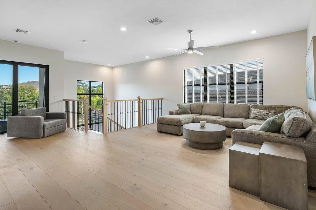 17317 Santaluce Manor Boca Raton FL 33496