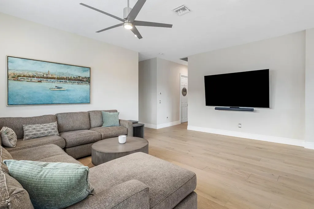 17317 Santaluce Manor Boca Raton FL 33496