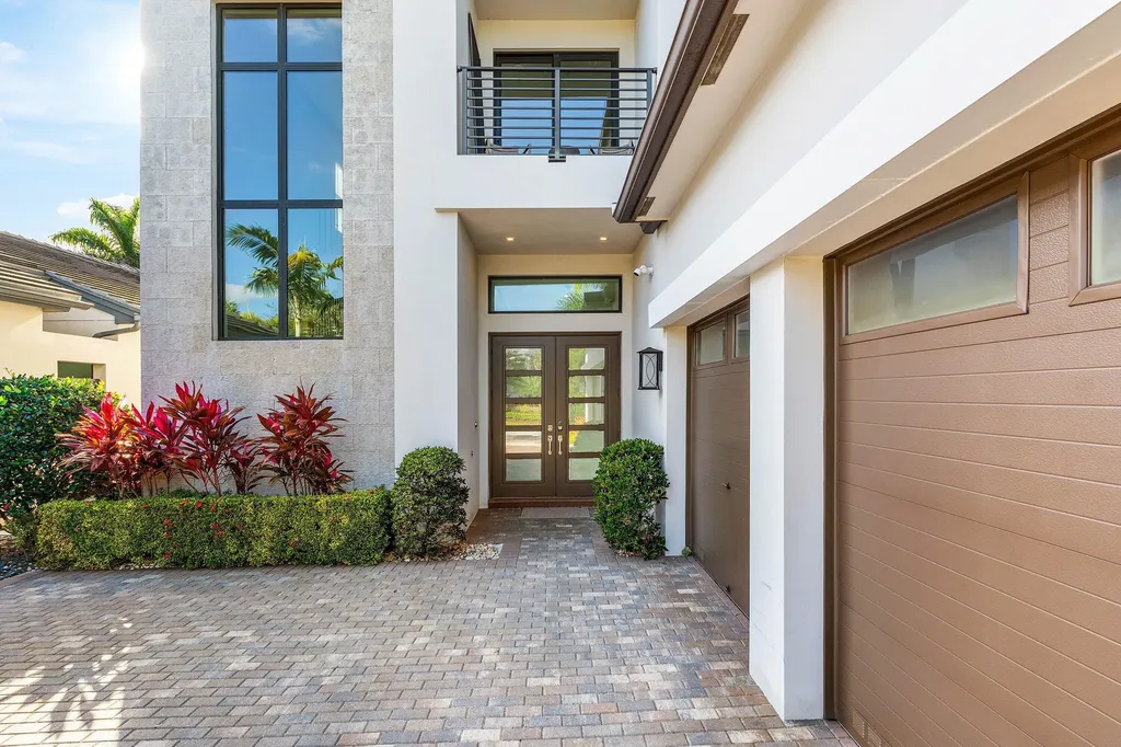 17317 Santaluce Manor Boca Raton FL 33496