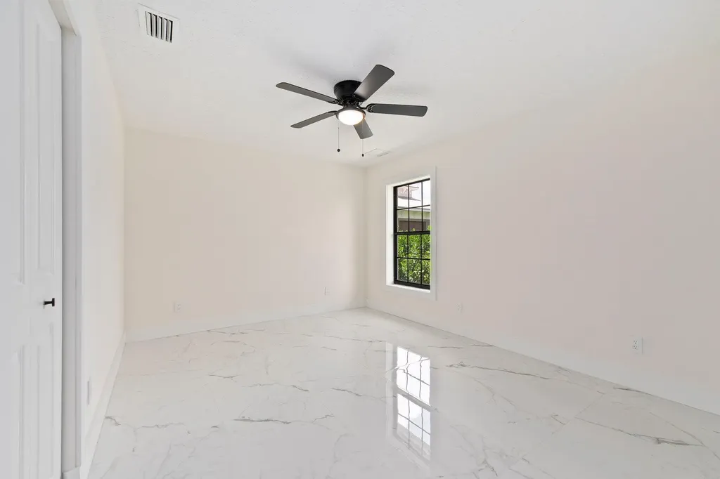 163 SE Osprey Ridge Port St Lucie FL 34984