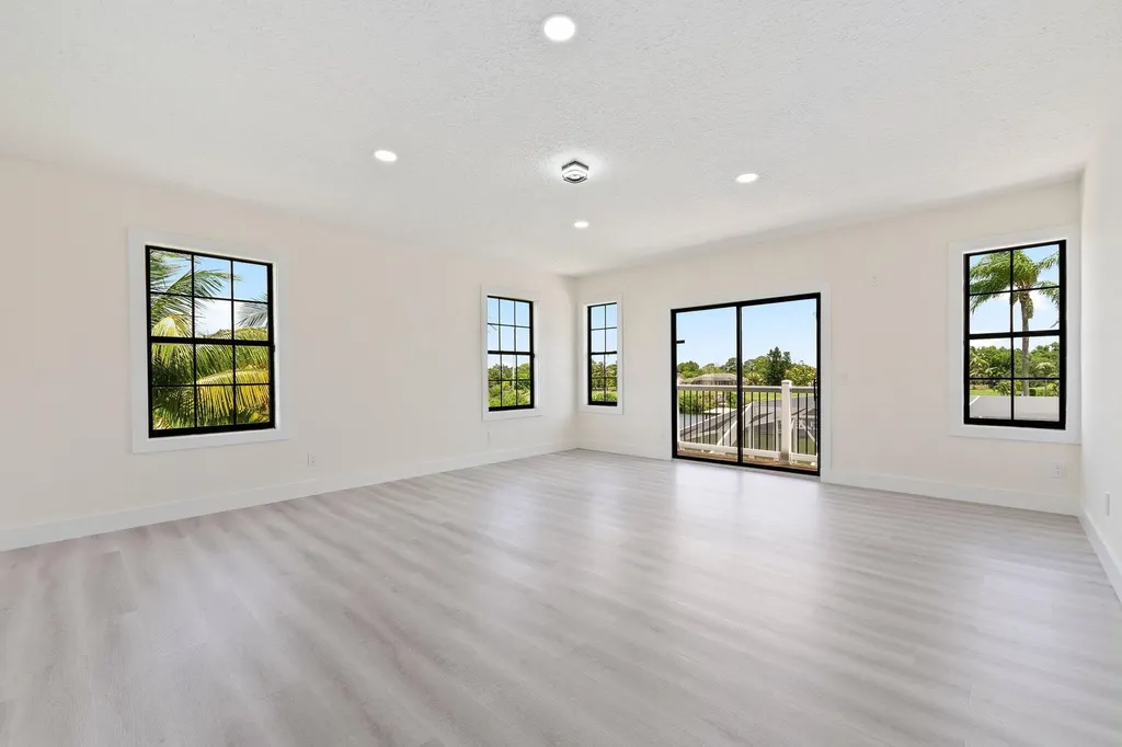 163 SE Osprey Ridge Port St Lucie FL 34984