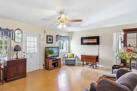 302 Pine Ridge Circle Greenacres FL 33463