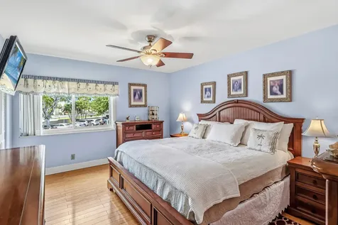 302 Pine Ridge Circle Greenacres FL 33463