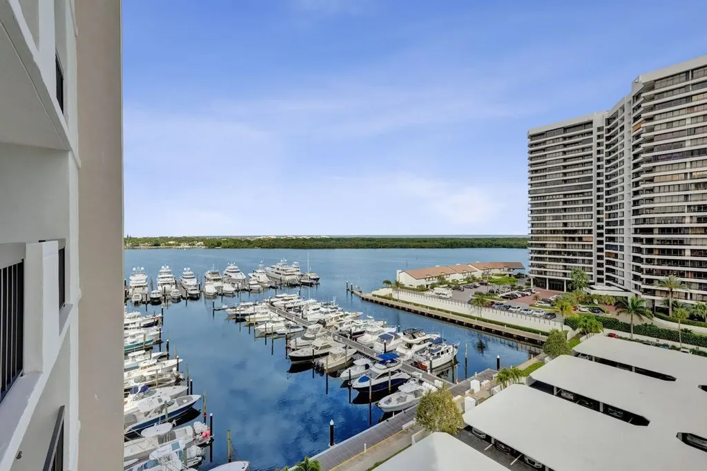 108 Lakeshore Drive North Palm Beach FL 33408