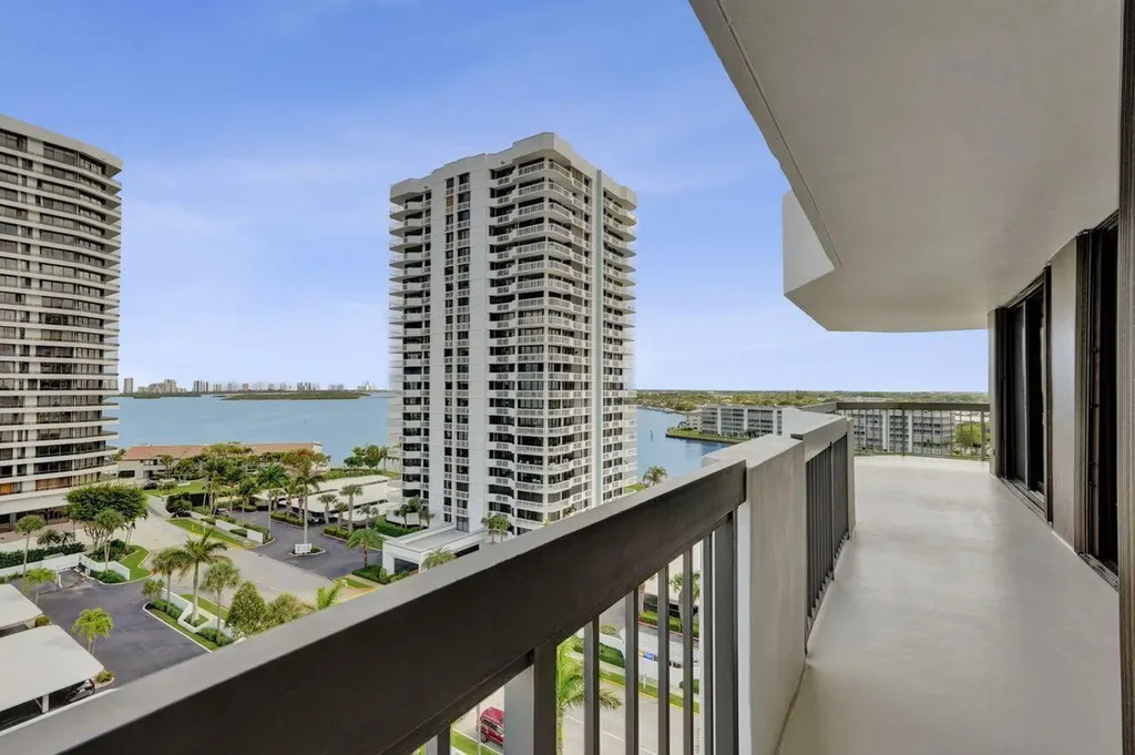 108 Lakeshore Drive North Palm Beach FL 33408