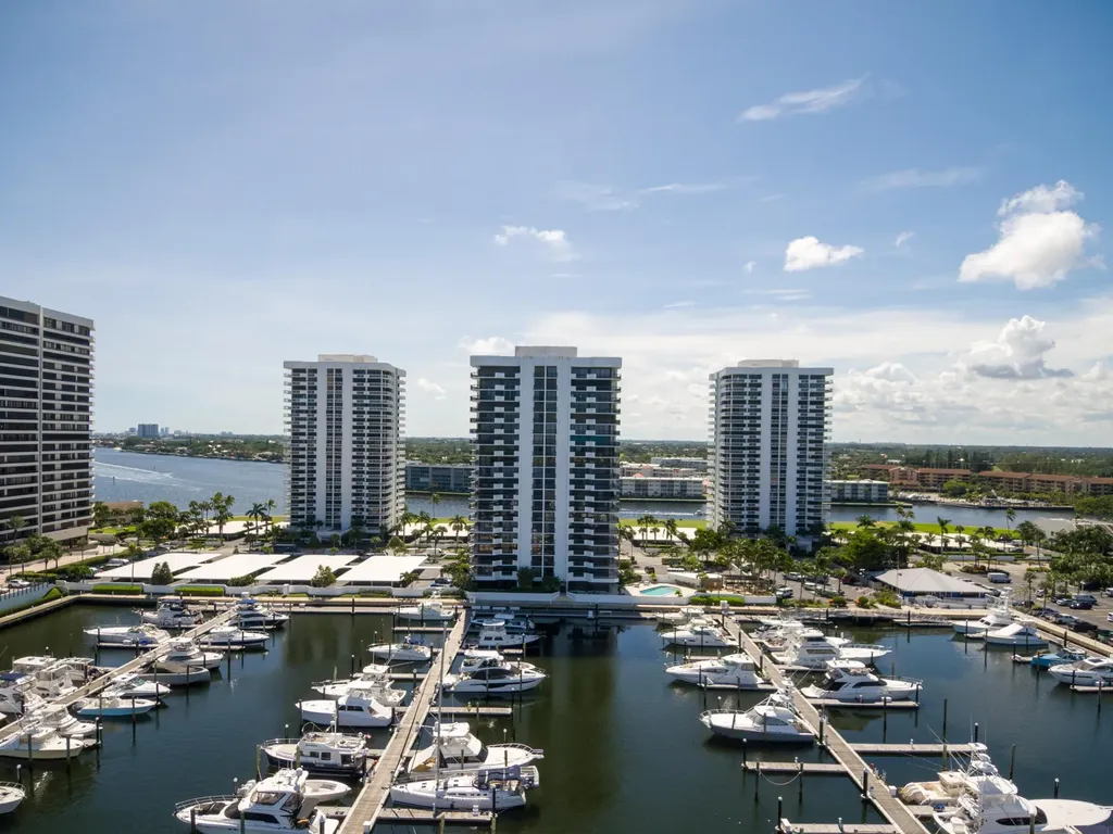 108 Lakeshore Drive North Palm Beach FL 33408